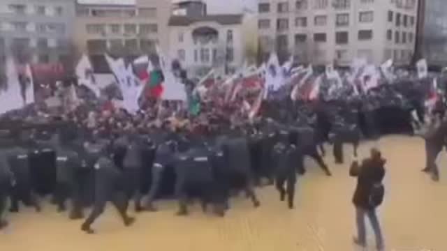 The Revolution NOW! Bulgaria right Now!