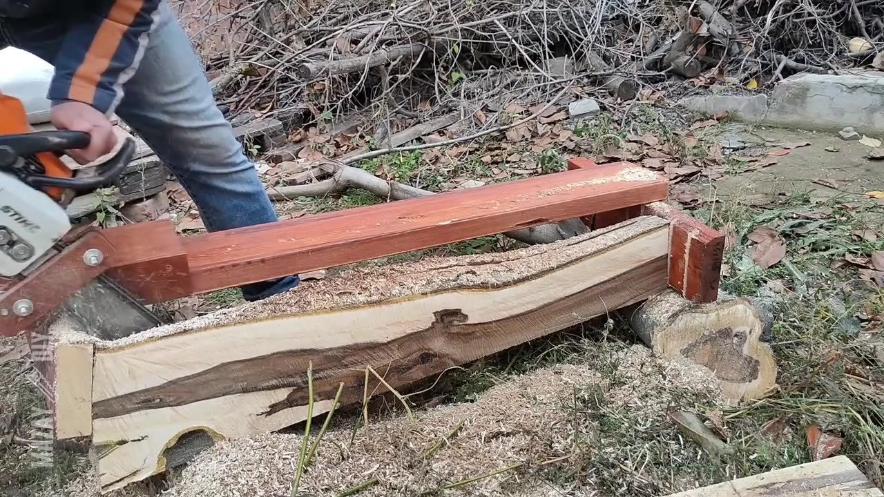 Mini Chainsaw Mill _ Building a DIY Mill Guide Jig