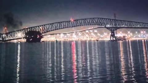 Container ship takes out bridge in Baltimore, MD