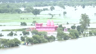 Floods swallow crops in central India