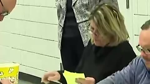 How We Need To Vote - No Machines