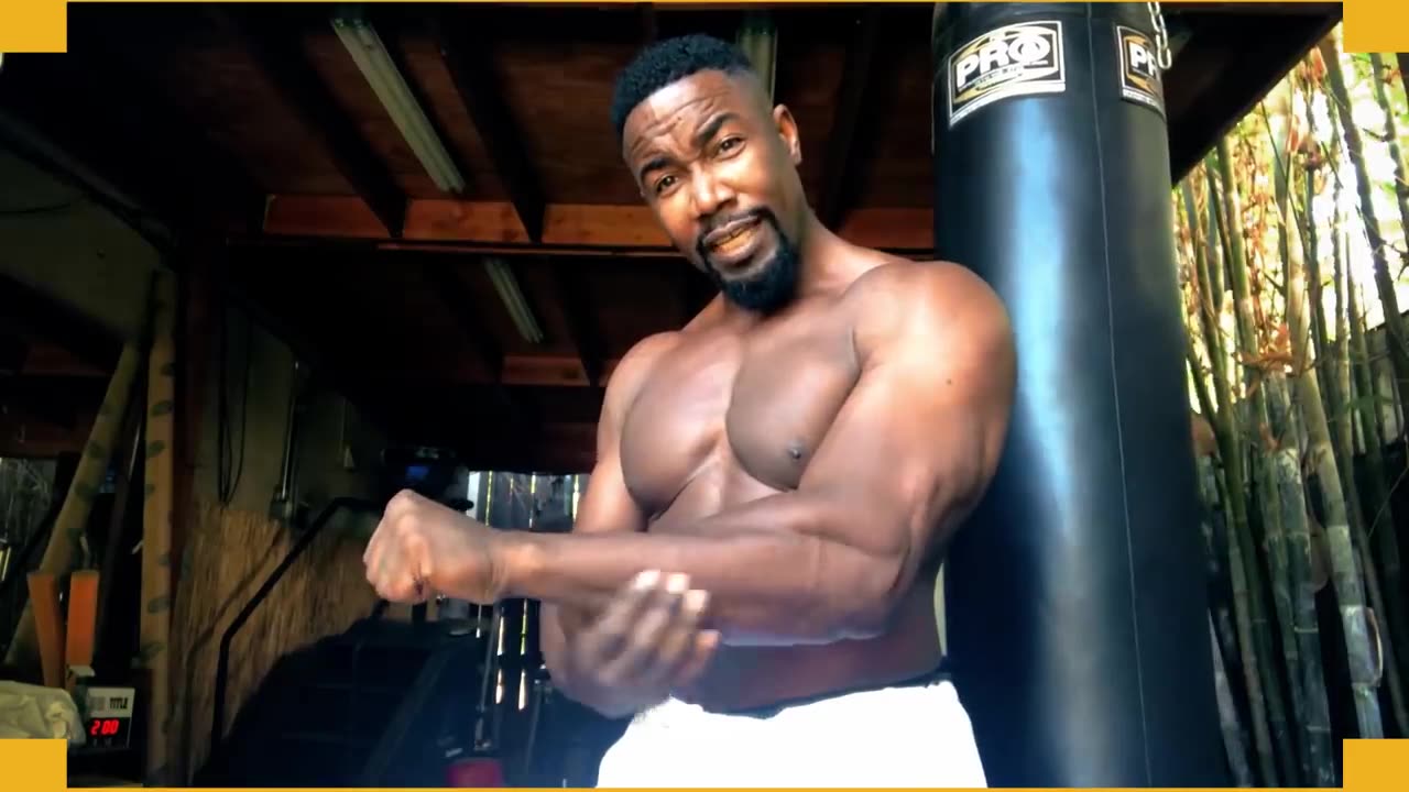 HOW TO STRIKE WITH MAXIMUM POWER - Training with Michael J White