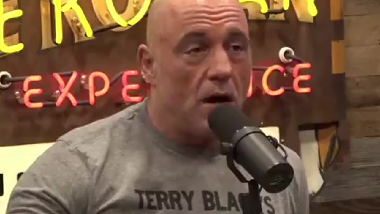 Joe Rogan On Why Most Doctors Are Silent On COVID Vax Injuries & Deaths