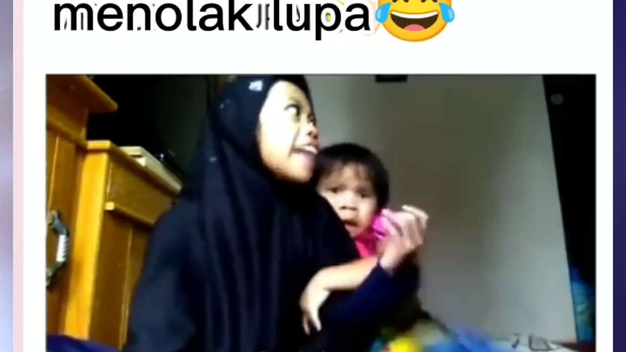 Funny video kiss lucu