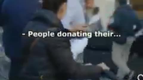 האם חשבתם שאנשים יגשו לטעום מדוכן טעימות של אברי אדם