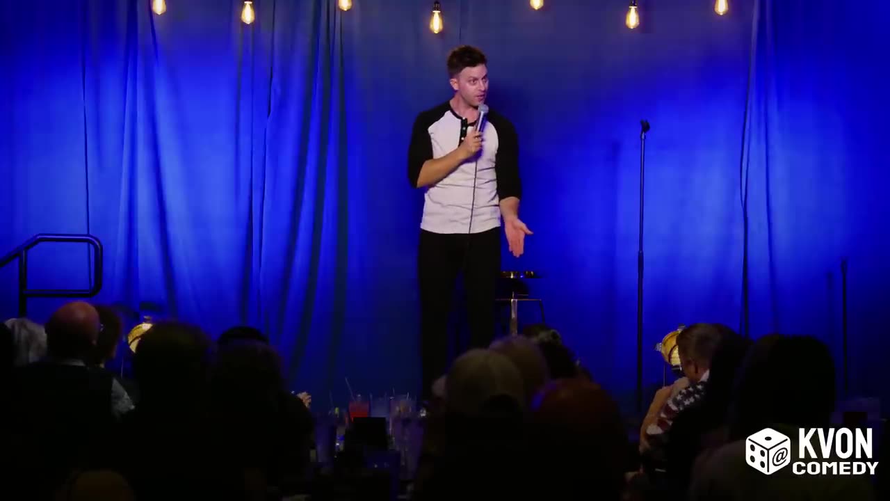 LGBTQiAA+ Lady Gets Mad At Comedian (K-von laughs)