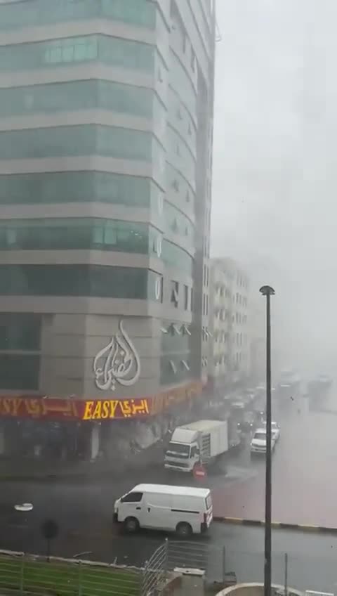 ZEA 🇦🇪 Modyfikacja pogody ⚠️