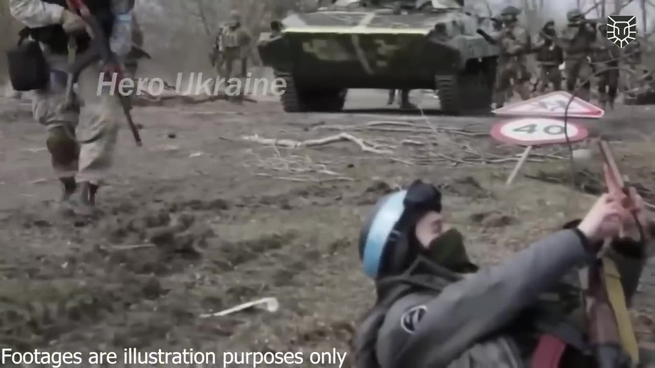 Direct Hit- Ukraine destroyed Russian Convoy on the bridge!