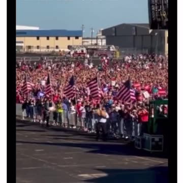 Waco Rally Crowd