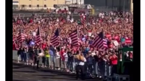 Waco Rally Crowd