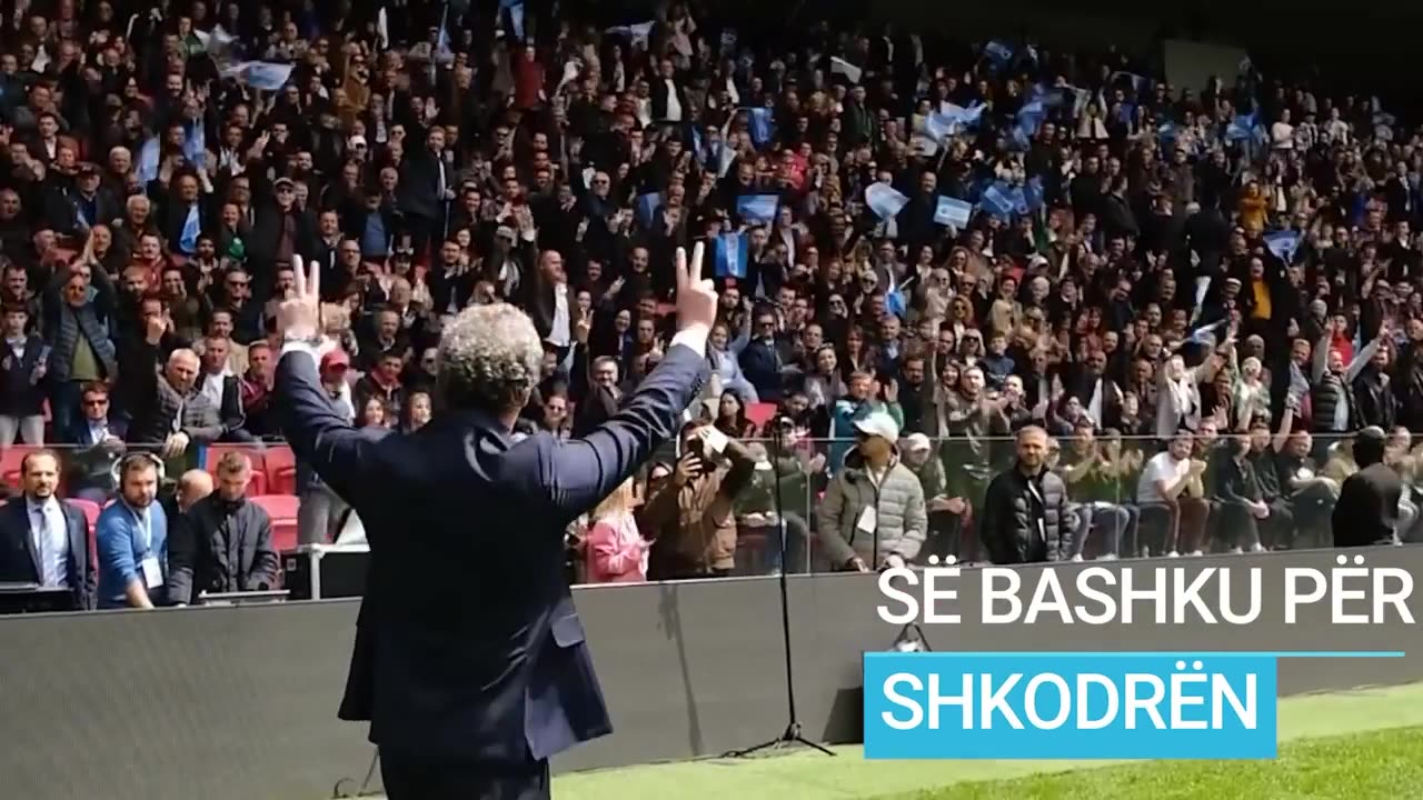 VIDEO/ Bardh Spahia fton shkodranët në takimin me kreun e demokratëve Sali Berisha