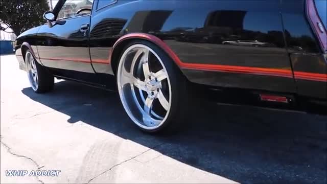 Monte Carlo SS on Bonspeed 22s, 355 Motor, Redone Interior,