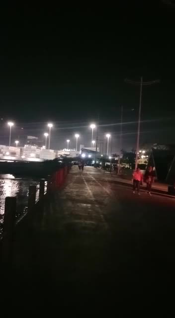 Tacos abajo como medida preventiva en el Camellón de la bahía.