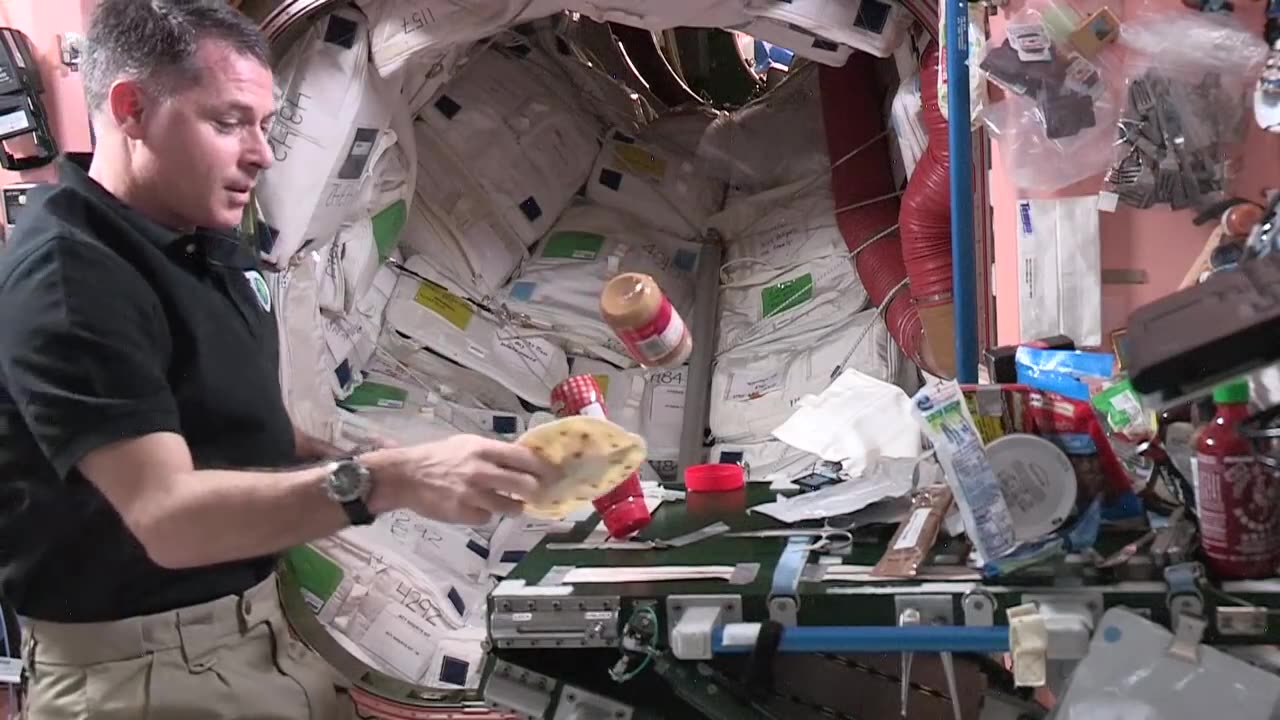 Peanut butter and jelly on space| life on ISS