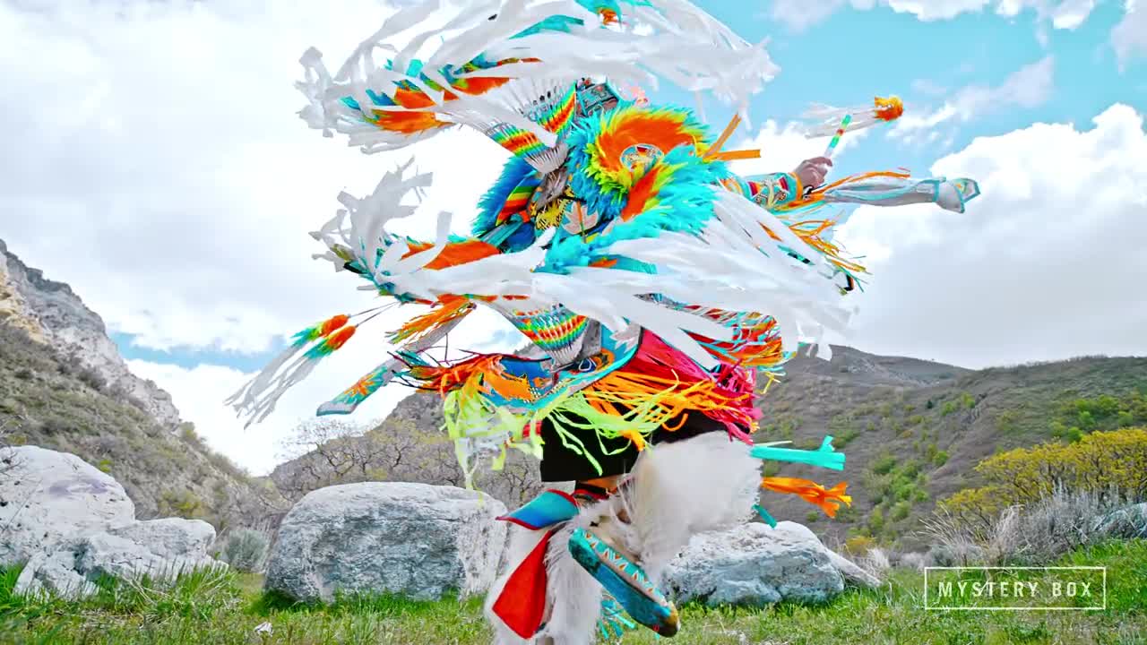 Native American Fancy War Dance _ 4K HDR 1000fps