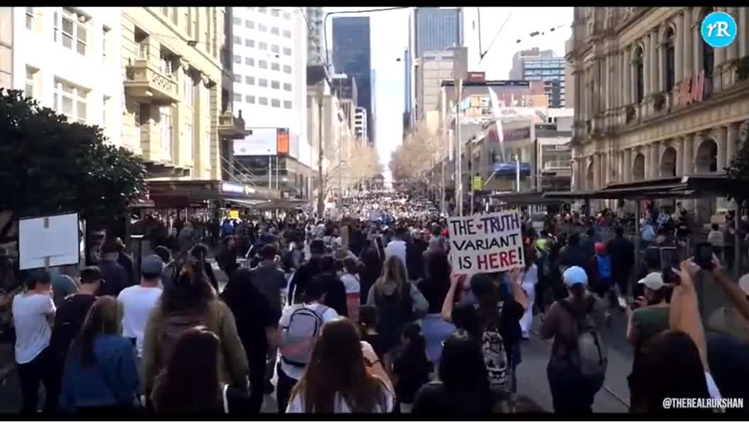 CHAOS IN MELBOURNE AUSTRALIA - 21.08.21
