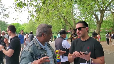 Speakers Corner - Uncle Sam & Saracen (Muslim) - What Christians Were Talking To