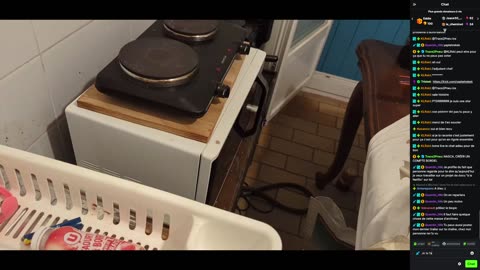 2023-09-26 (1bis.1) - Live micro-onde, café et caca - Kick Triskel (version avec chat)