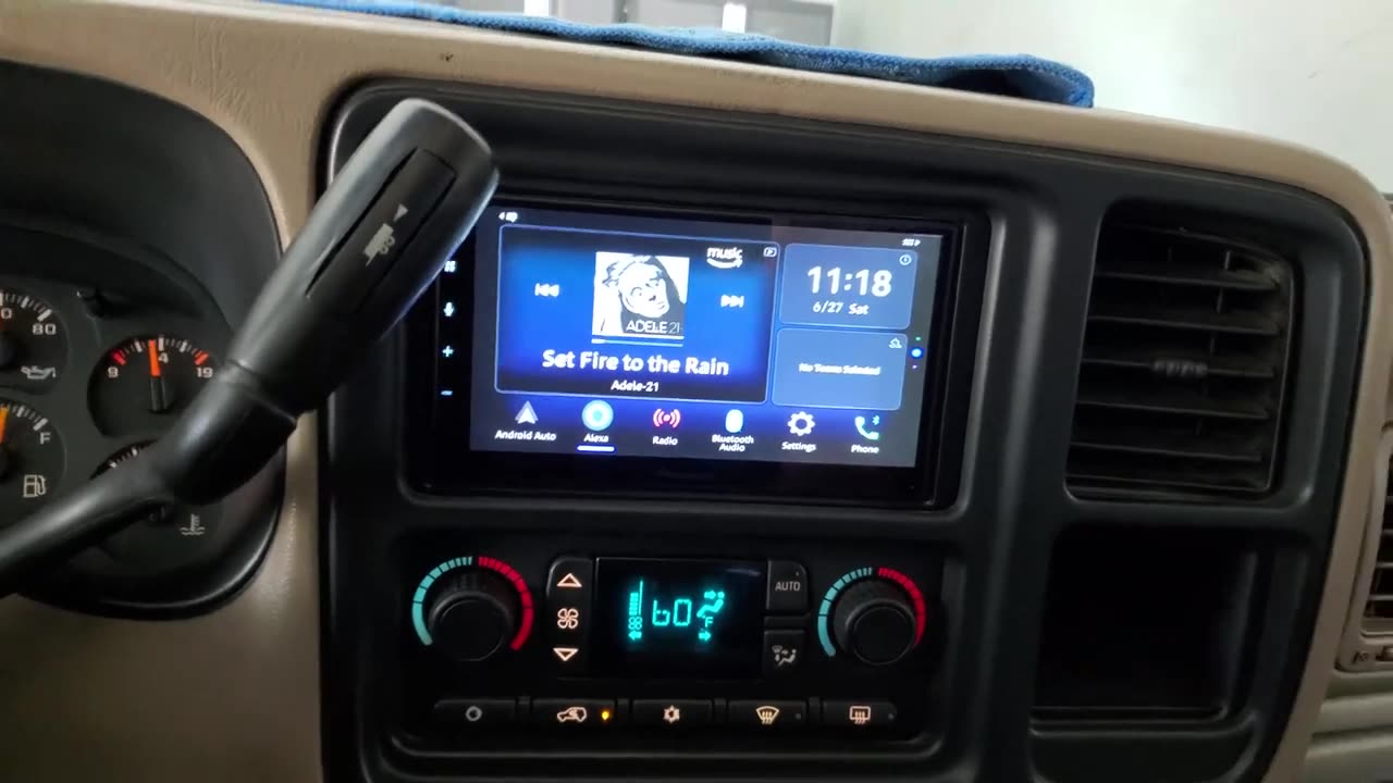 PIONEER DMH-4600NEX unboxing and initial impressions after install