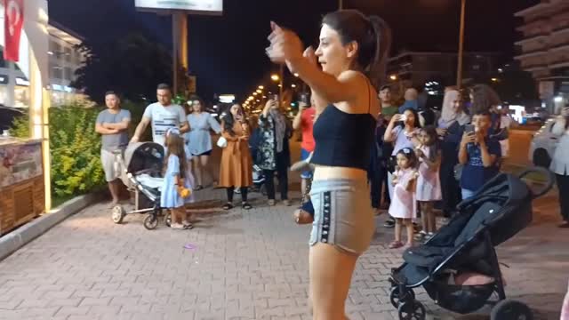 Beautiful girl dancing || turkish icream wala dance