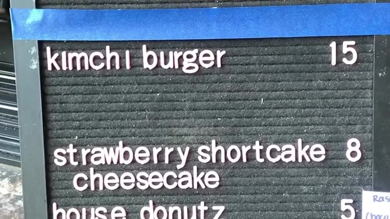 Trying The New Strawberry Shortcake Cheesecake From Stoop Kid!