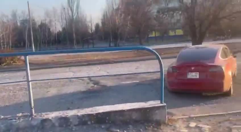 Tesla was depressed in the center of Mariupol