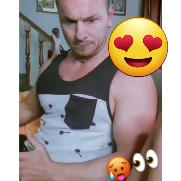 Ice Cream or p***y!?