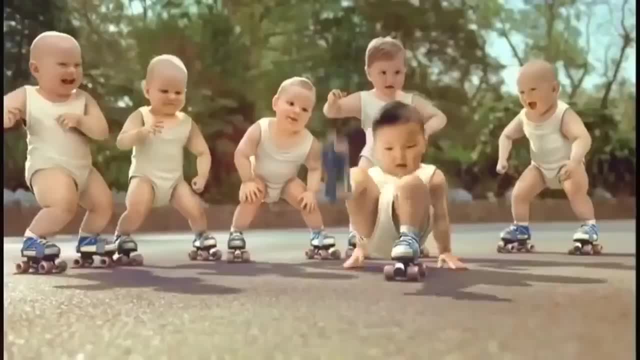 FUNNY BABY DANCE __ SCOOBY DOO PA PA SONG