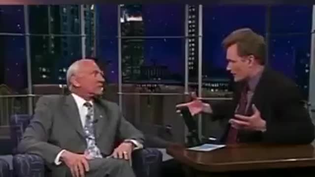 Buzz Aldrin TELLING US that there was NO moon landing