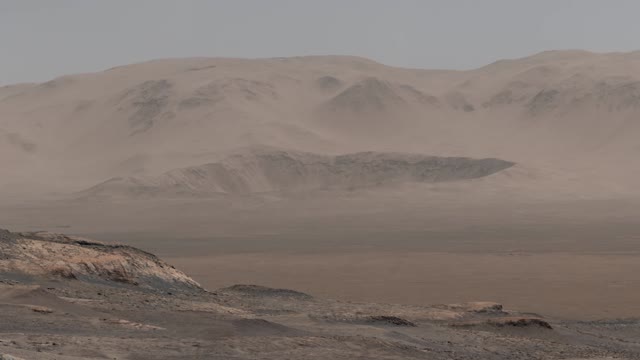 Curiosity Mars Rover Snaps 1.8 Billion-Pixel Panorama (narrated video)