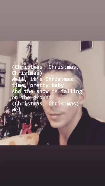 Santa Cluse Is Back In Town