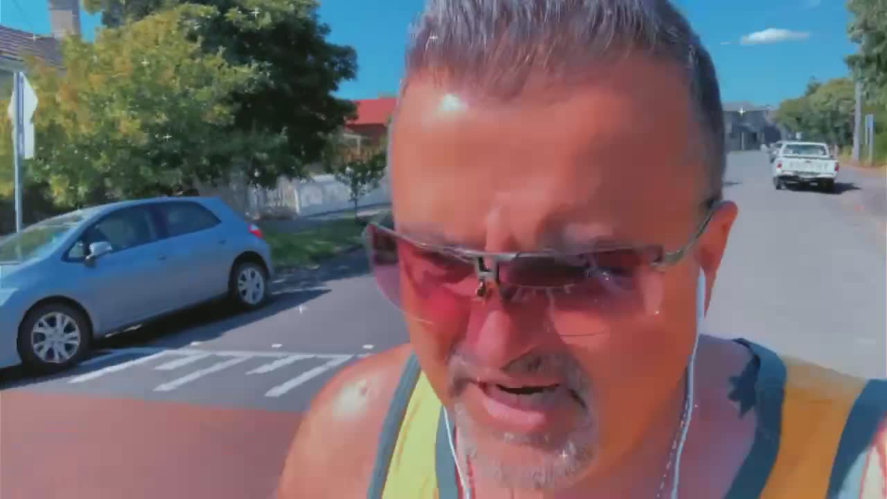 Punters of Australia. Lend me, less than a minute of your precious time.