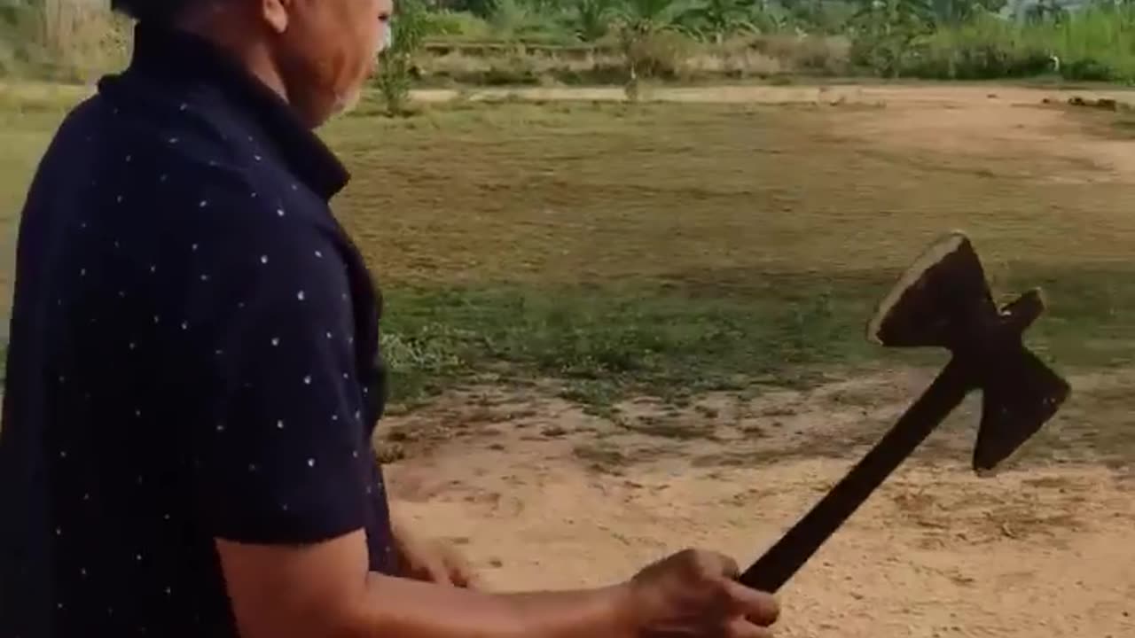 Father and Son Throwing in Axe type Valari-Vjm #vajram #valari #blowgun #vjm #traditional #boomerang