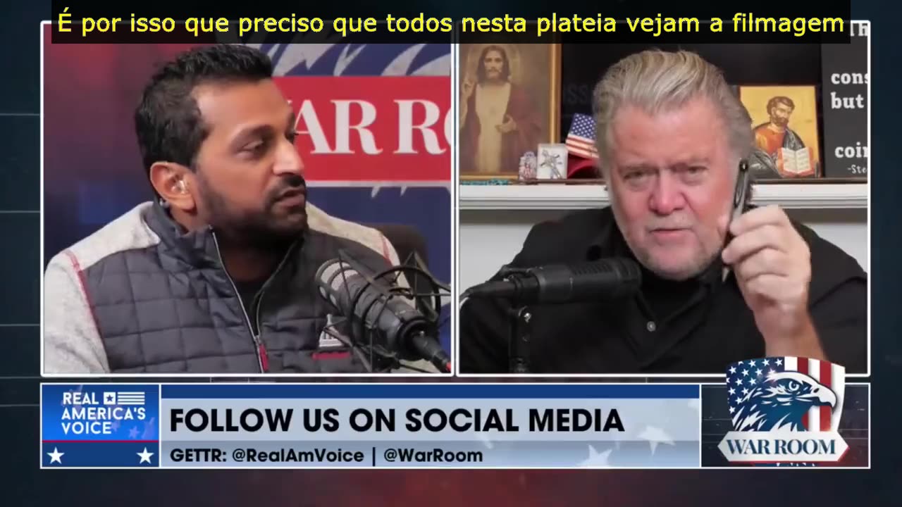 Steve Bannon e Kash Patel