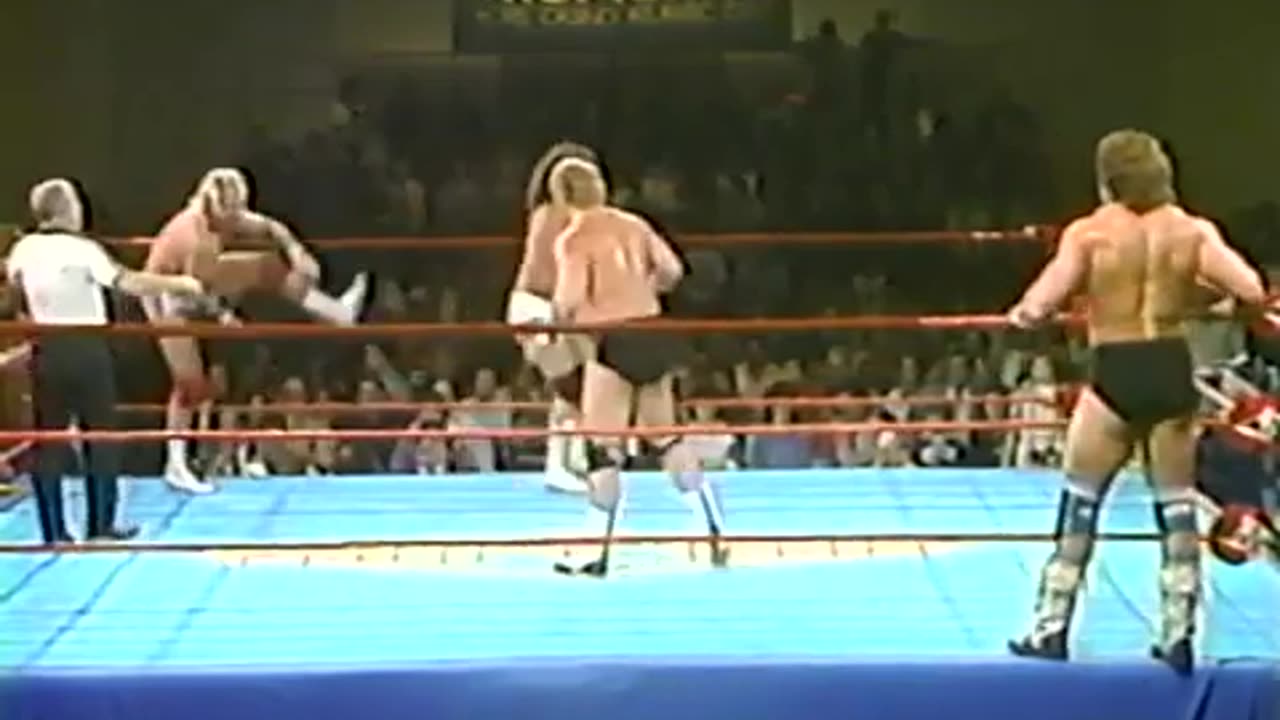 (1985.11.26) Curt Hennig & Scott Hall vs Jimmy Garvin & Steven Regal - AWA