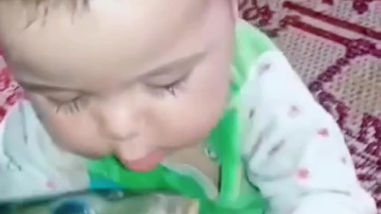 Cute baby & Cute fish 🐬🐟 Love Moment 😍😊🥰#pti_tigers🐅 #followhübs TikTok