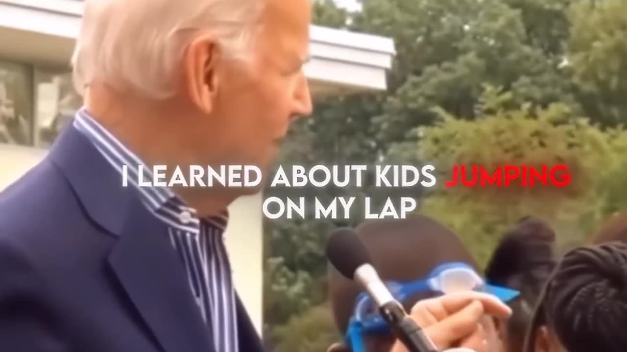 JOE BIDEN : "I LOVE KIDS JUMPING ON MY LAP"