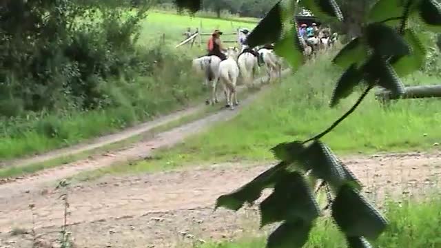 Impressionen - Unterwegs - MAEDCHENRITT