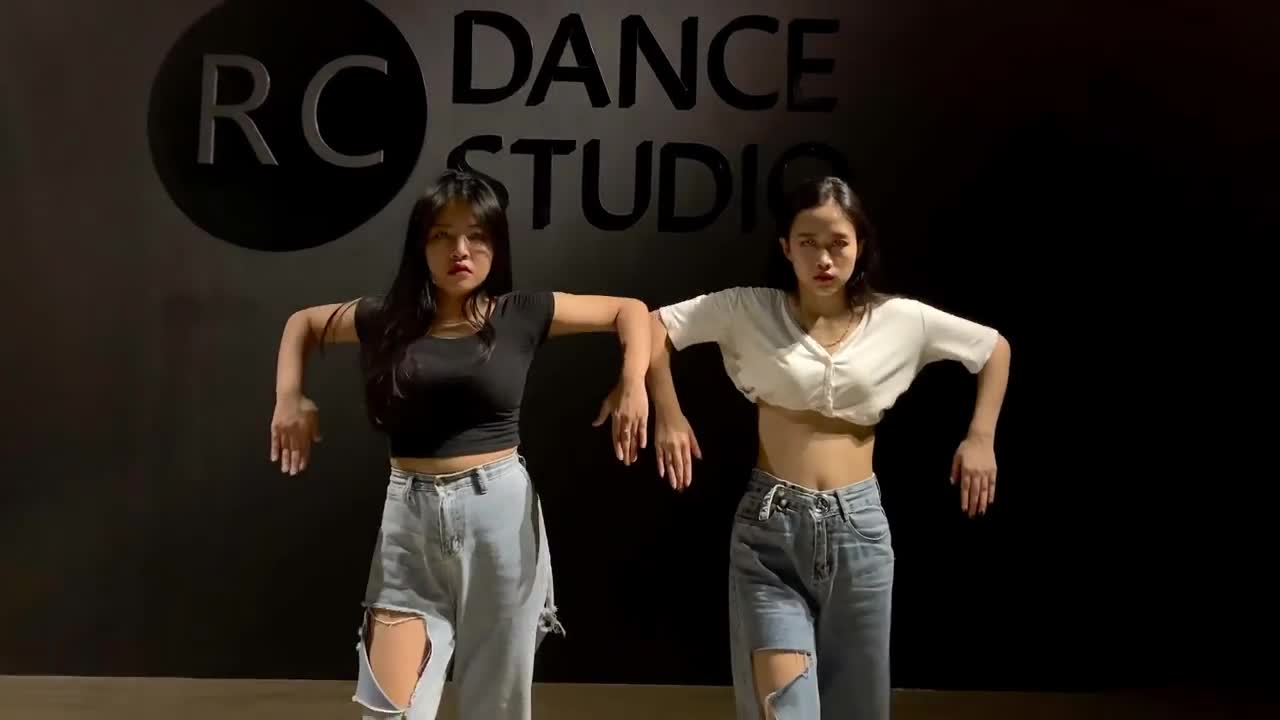 Buttons jojo gomez choreo dance cover by me and cordy yong