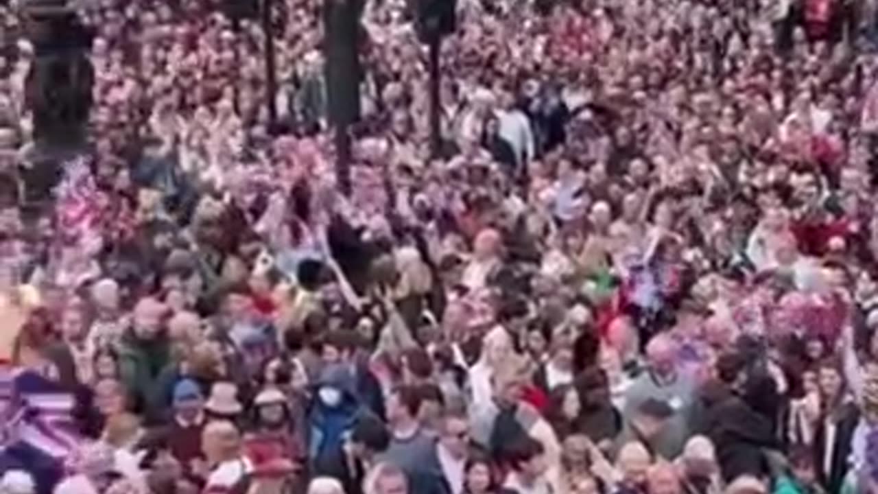 Thousands protest the coronation of King Charles