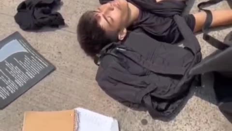 New York City: 15 year old shot in back in Brooklyn doesn't make it