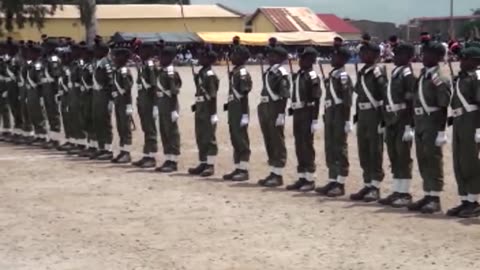 Just look at this wonderful Performance by these kids at the Nigerian Military School #Nigerian Army