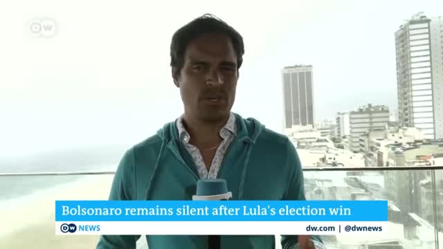 Brazil: Bolsonaro's supporters block roads in protest | DW News