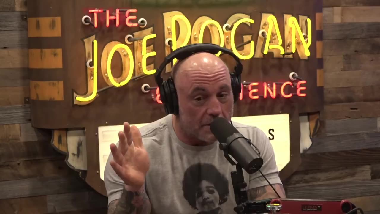 Joe Rogan Calls Out Biden Admin for Inciting WWIII on Their Way Out