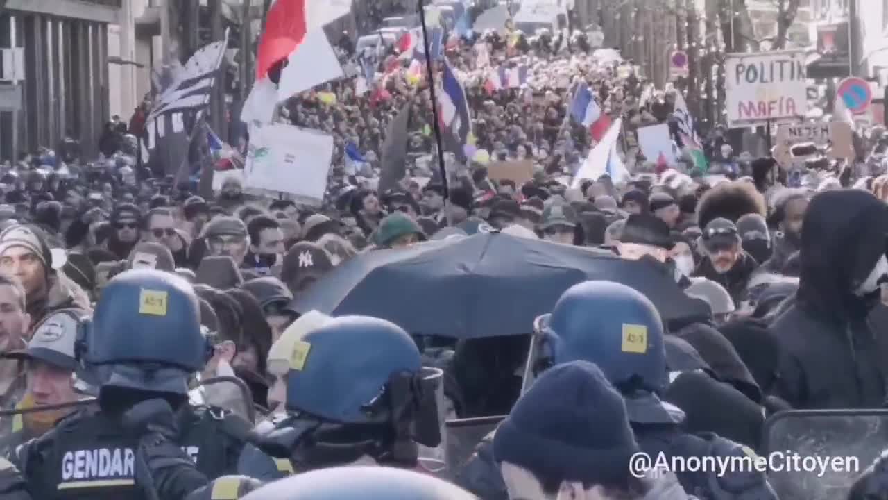 Paris marches today to end COVID law.