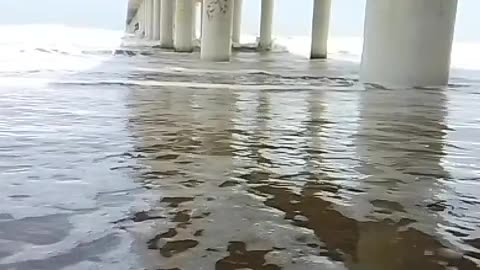 Sea waves