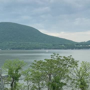AMAZING VIEW + CASTLE