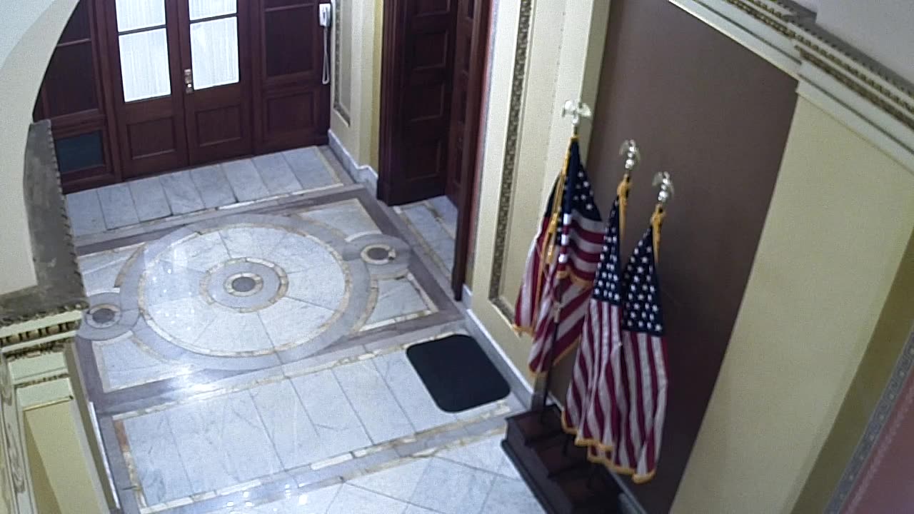 0931USCH02H230_2021-01-06_17h00min01s277ms_1.mp4