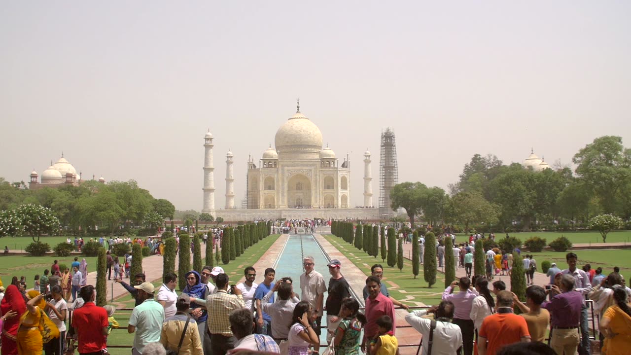 Tourists at the Taj Mahal INDIA