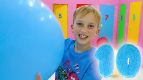 Chris and mom build inflatable playhouse